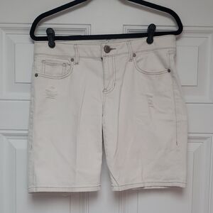 Cabi 5127 Boyfriend Shorts Cream